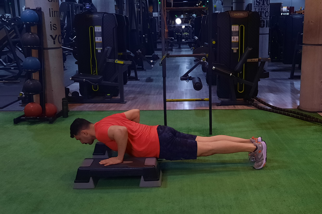 شنا سوئدی بین دو استپ