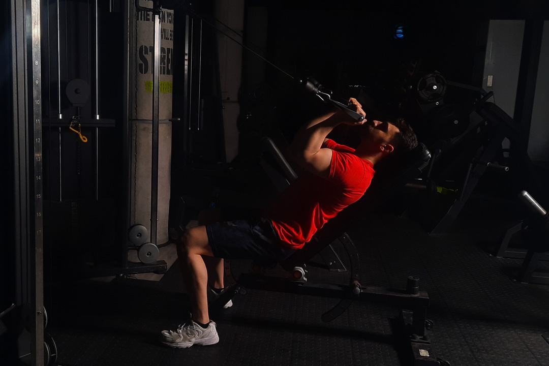 جلو بازو سیم کش جفت از بالا میز شیب