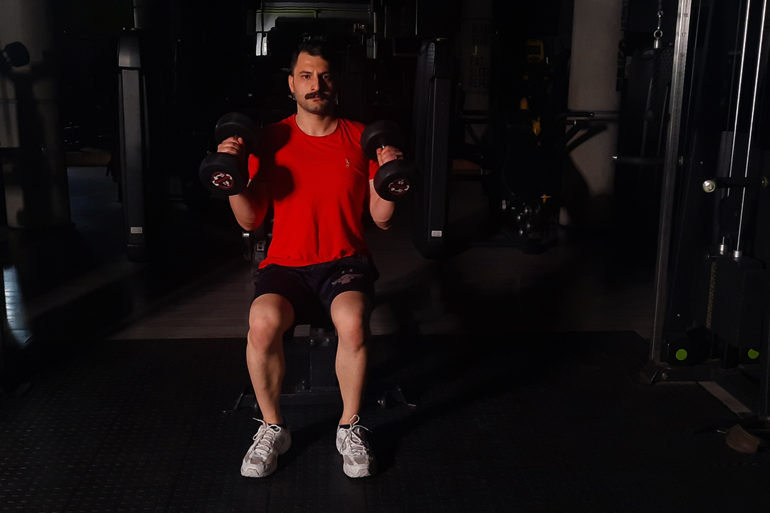 جلو بازو دمبل جفت چکشی نشسته