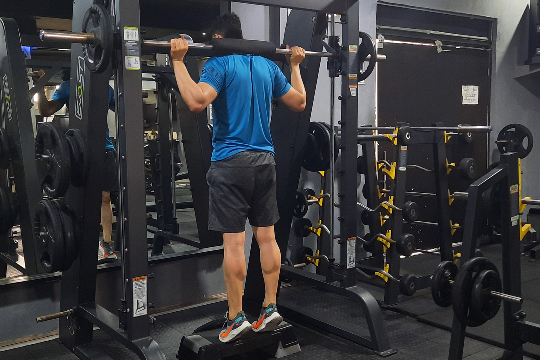 ساق پا اسمیت روی استپ