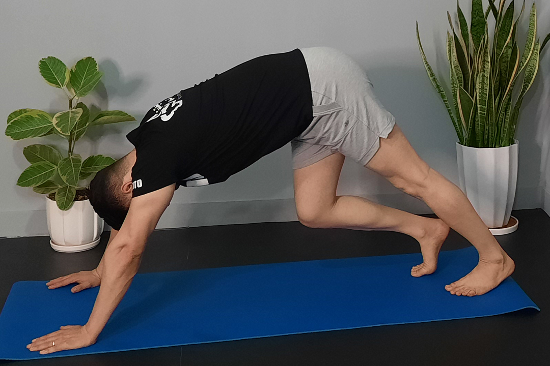 کشش دوقلو حالت هرم تک پا