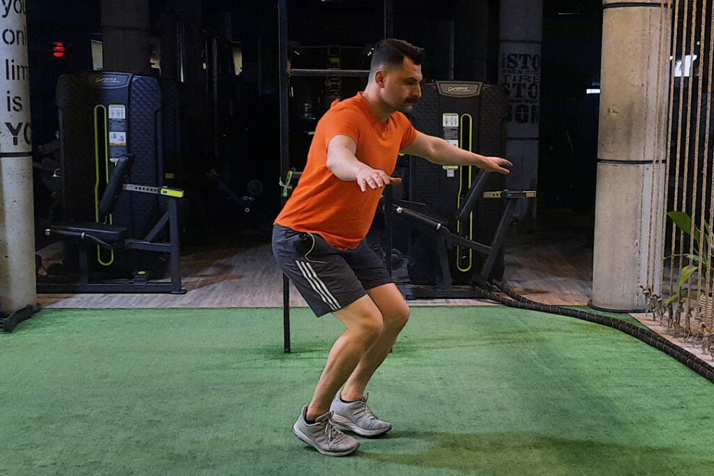 پرش طول-فرود با چرخش 45 درجه