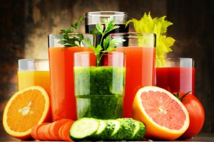 10 نوشیدنی تقویت‌کننده سیستم ایمنی موقع بیماری